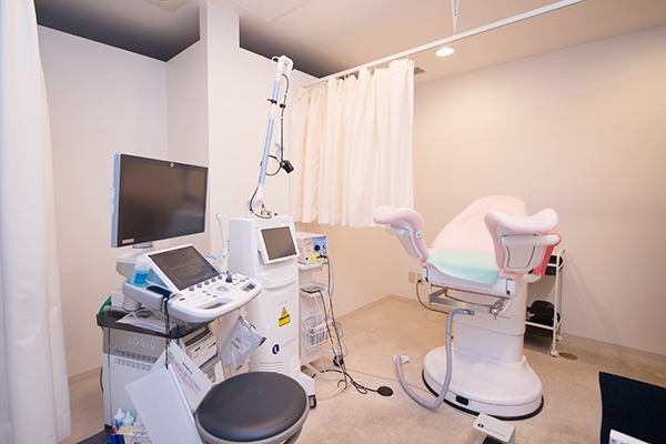 アイレディースクリニック新横浜 横浜市港北区 日帰りでのレーザー治療が可能