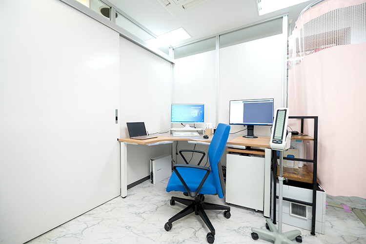 医療法人社団 山岡クリニック 千代田区 院長は患者の話にしっかりと耳を傾け、親身に対応してくれる