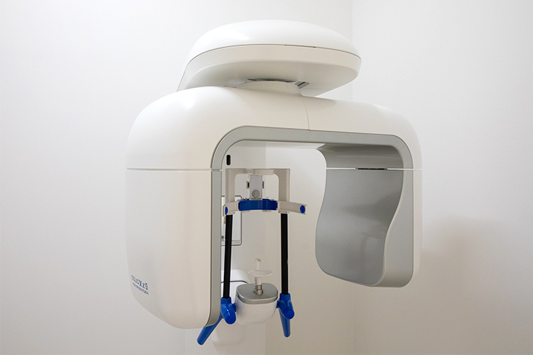 柏の葉かみやま歯科・矯正歯科 柏市 歯や骨を3次元的に確認できる歯科用CT完備