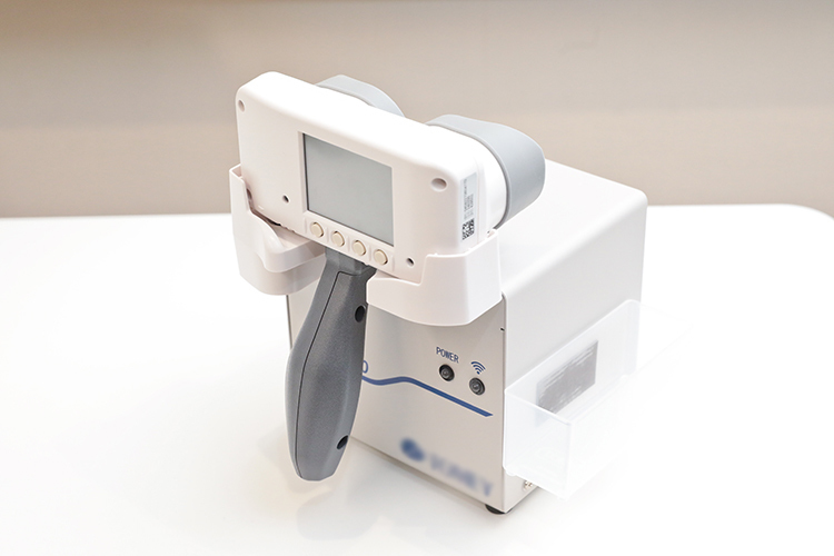 うえだ眼科クリニック 杉並区 病気の早期発見のため網膜電図（ERG）を導入