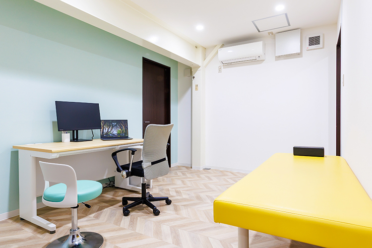 吉川内科クリニック 門真市 風邪や腹痛から生活習慣病まで幅広く対応。訪問診療も行っている