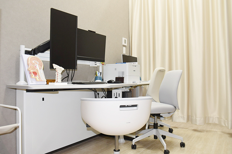 橿原脳神経外科クリニック 橿原市 土日祝日も診察可能。オンライン診療も行う