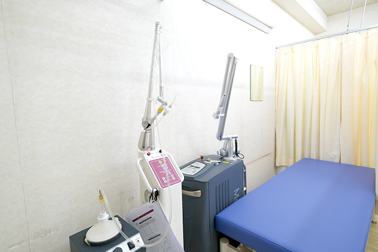 並木皮膚科 戸田市 レーザーなども用いながら診療を進めていく