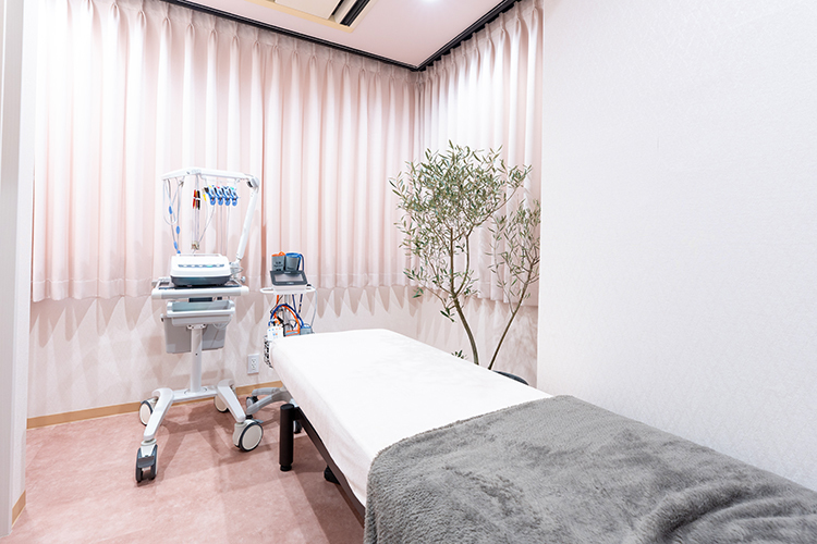 エクシアクリニック東京 中央区 一人ひとりの状態に合わせ、丁寧なケアを提供