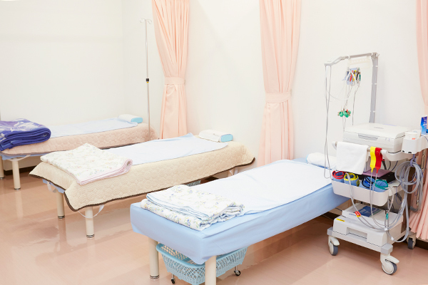 ちゅうしょクリニック 京田辺市 医師とスタッフが密に連携を行い、全員で患者を支えている