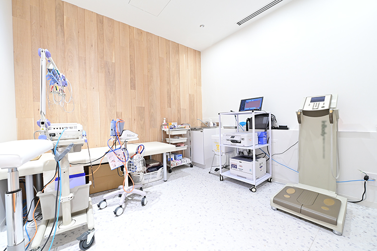 ウェルスリープクリニック東京 千代田区 検査室。睡眠時無呼吸症候群の検査は自宅で実施できる