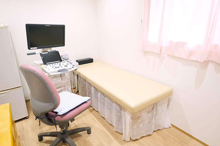 安西クリニック 船橋市 超音波検査を活用し、早期発見につなげる診療を行う空間