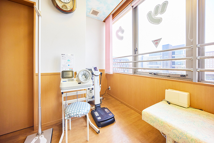 まつおこどもクリニック 京都市中京区 それぞれに寄り添った診療を心がける