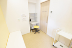 おんたけ耳鼻咽喉科 大田区 受付の横には、発熱や感染症患者用の診察室を設置