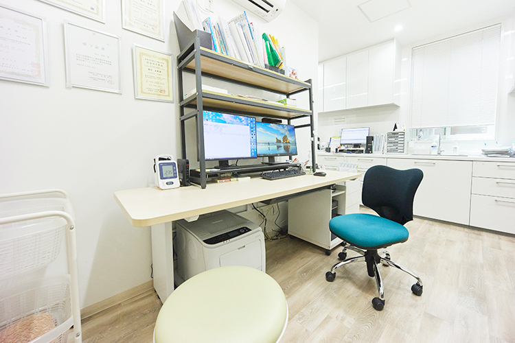 オクムラフォレストールクリニック 大津市 病気の予防のためという信念のもと、幅広い診療を提供