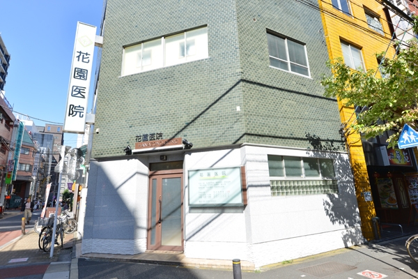 新宿御苑駅からすぐ。繁華街に住むさまざまな人の健康を守る 19195 ma 5 1445999576