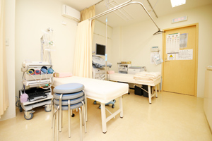 処置室で心臓エコー、頸動脈エコー、腹部エコー検査が受けられる 20406 ma 5 1302854657
