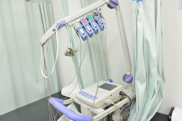 検査室には心電図もあり、全身の健康を診てくれる 170755 ma 5 1453350164