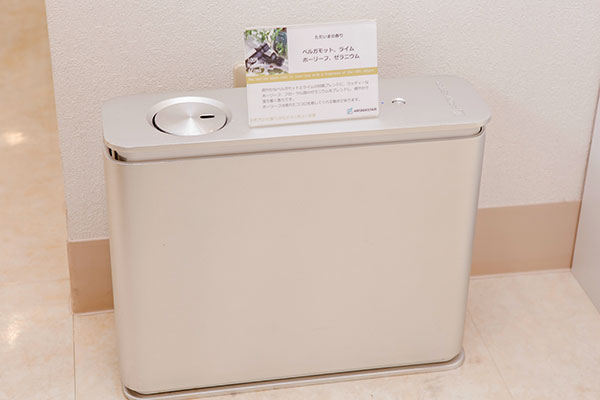 天然の精油を使った業務用ディフューザーを設置し心地良さを提供 5