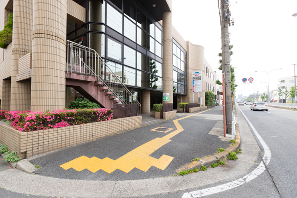 外観は気軽に入れるような雰囲気だ C 5