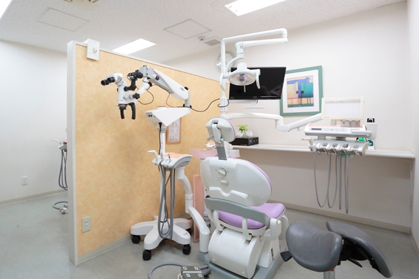 診療室は半個室になっている。プライバシーへの配慮も万全 157359 ma 5 1444027735
