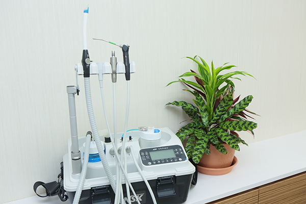 通えなくなった患者向けに訪問歯科も行っている 5