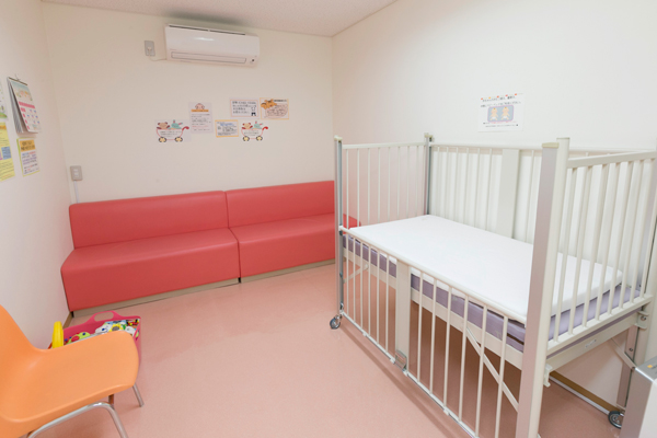 待合室を3ヵ所に分け、感染対策を行っている 5