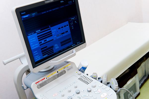 電子内視鏡や超音波検査機器など設備も充実している 5
