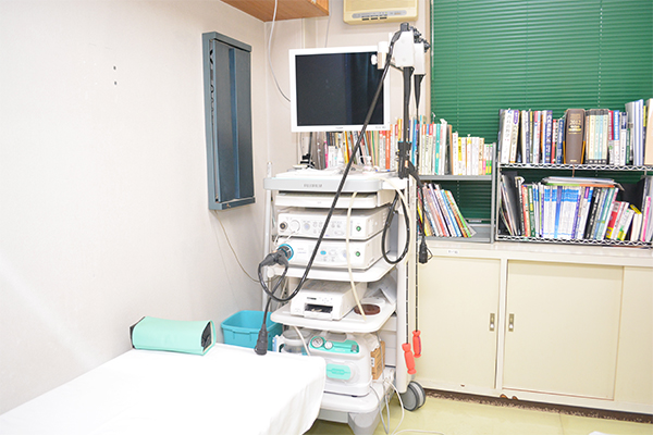 胃カメラも常備、頼れる診療所 5