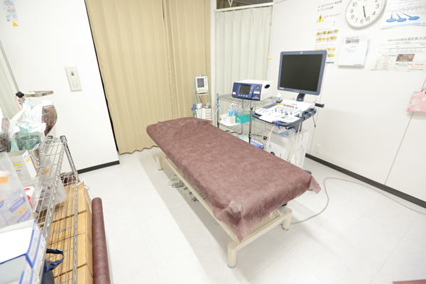 下肢静脈瘤の日帰り手術にも対応 5