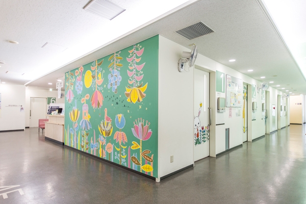 かわいらしい壁紙が訪れた親子を楽しませる 5