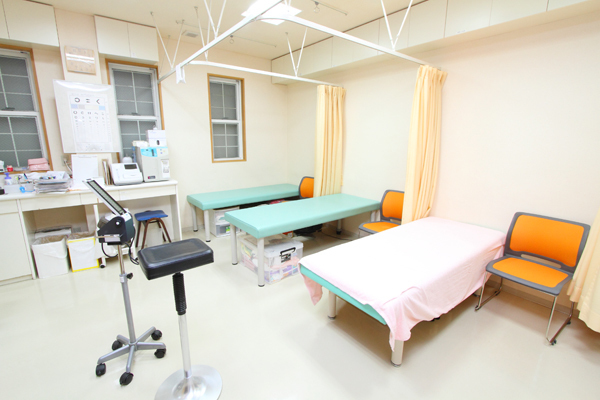 睡眠時無呼吸症候群などのさまざまな検査ができる