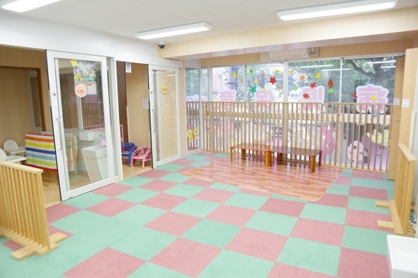 2階には病児保育施設「チャイルドサンタ」も併設 23862 ma 5 1450168326