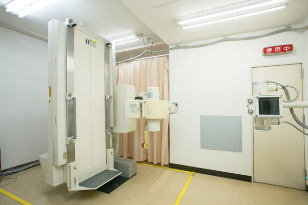 レントゲンなど検査設備も整っている 5