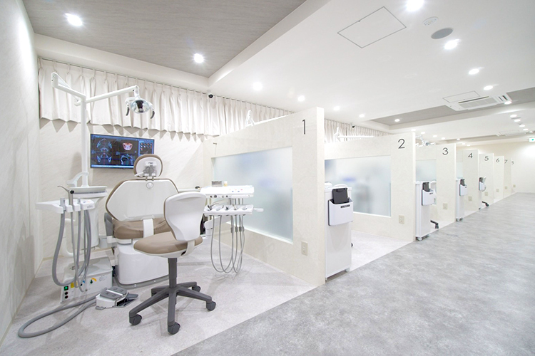 大橋駅前アロハ歯科 小児・矯正歯科クリニック　九州インプラントクリニック 福岡市南区 各分野の専門家がいるため、安心して治療を受けられる