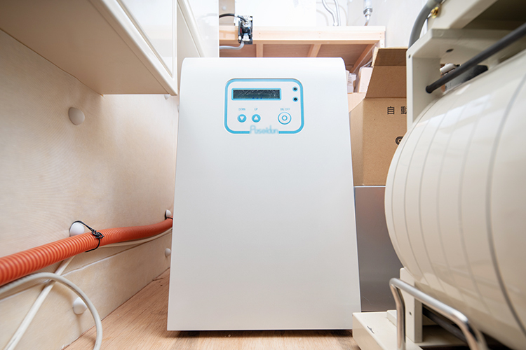 加藤デンタルクリニック 横浜市中区 細菌やウイルスを除去するため給水回路の除菌装置を導入した