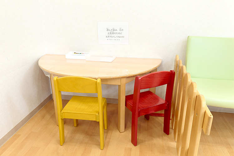 ふじもと眼科 西宮市 開業当初より小児の近視治療に力を入れる