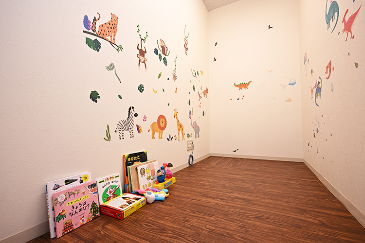 ひまわりデンタルクリニック 川崎市幸区 親子で通いやすいようにキッズスペースを設置
