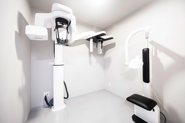 こしばら歯科クリニック 松江市 先進の歯科用CTや治療台などの医療機器を導入