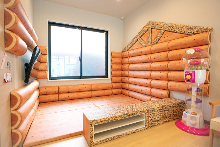 かわしま大人こども歯科クリニック 東大阪市 楽しく来院できるようにこだわったキッズスペース