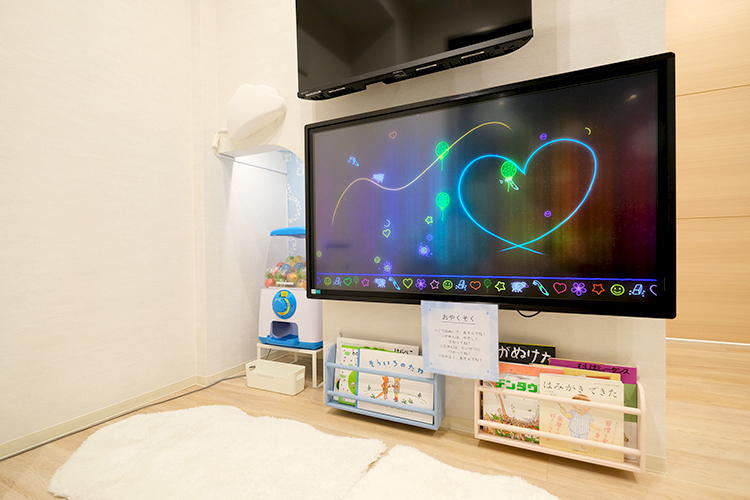 大和メリー歯科クリニック 大和市 キッズスペースなど誰でも通いやすい工夫がされている