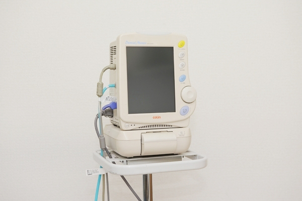 山崎歯科口腔ケアクリニック 板橋区 麻酔治療に必要な生体モニター