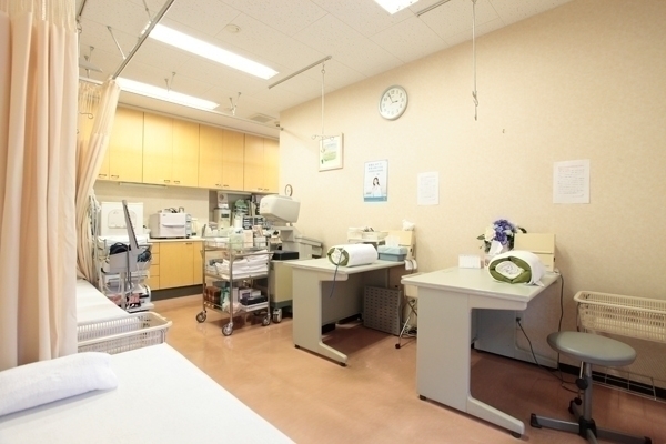 高橋内科クリニック 国分寺市 常に患者のことを考え、勉強する姿勢を持ち続ける高橋院長