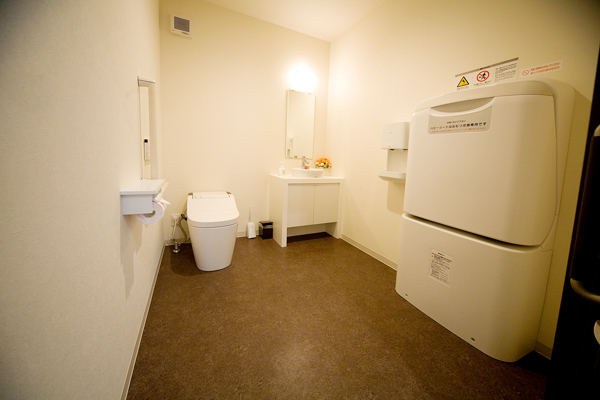 いしい眼科 八千代市 トイレにもバリアフリーが徹底されている