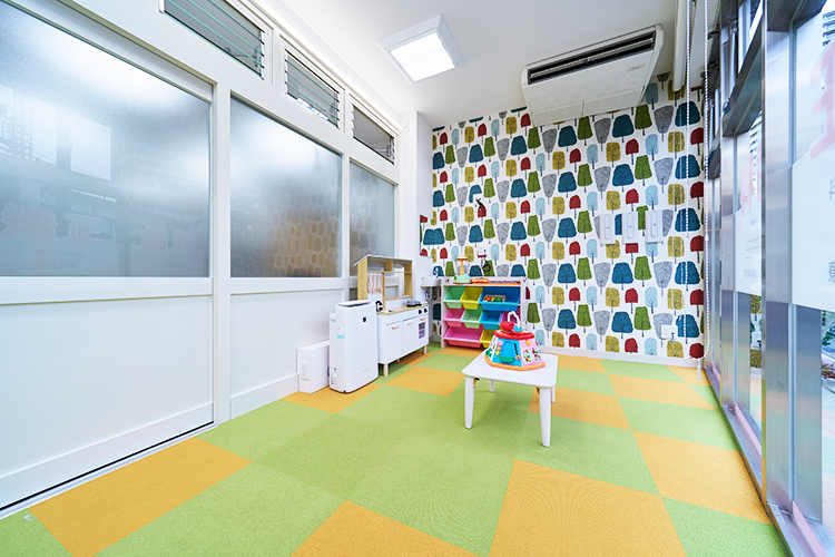 町屋さくら歯科・矯正歯科 荒川区 広々としたキッズスペースがあり親子での通院も安心できる