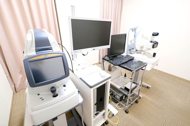 フジタニ眼科 中央区 視力測定や各種眼科検査が可能な機器をそろえる