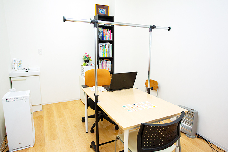 あづま脳神経外科リハビリクリニック 大阪市天王寺区 言語障害や失語症のリハビリテーションのための言語聴覚室も完備