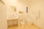 ひつじBaby＆Kids Clinic 大阪市住吉区 多目的トイレは子ども用便器を併設