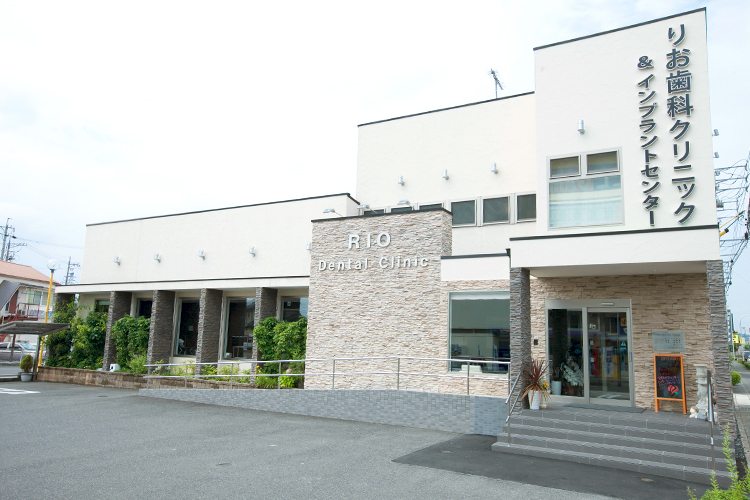 りお歯科クリニック 岐阜市 “新しいスタイルの歯科医院”をコンセプトとしている