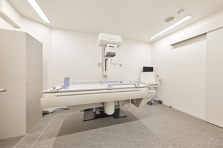 西梅田シティクリニック 大阪市北区 CT、心電図、胃・大腸内視鏡、マンモグラフィ等検査機器が充実