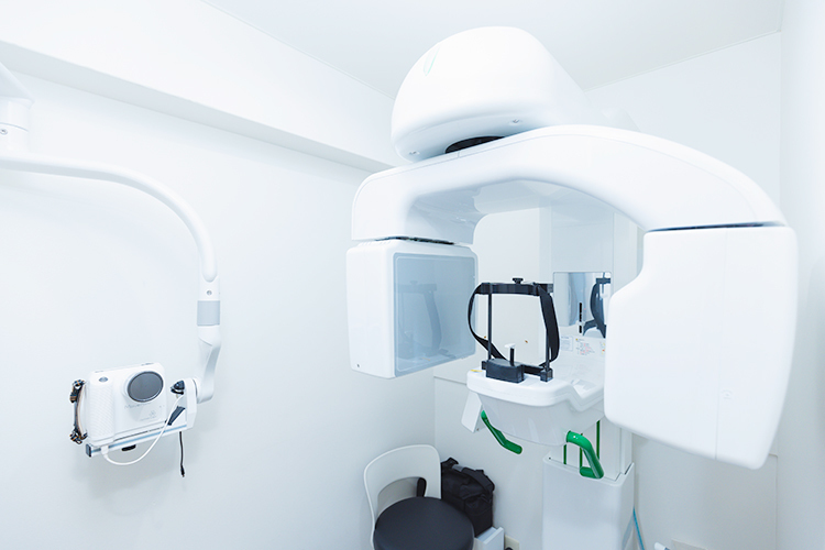 田島歯科クリニック 世田谷区 インプラント治療や審美歯科など、患者の要望に沿って提供