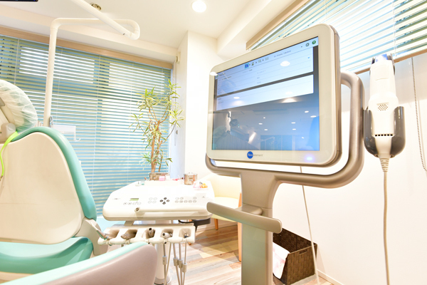 府中けやき通り矯正歯科 府中市 先進の3Dスキャナーや歯科用CTなど器材も充実