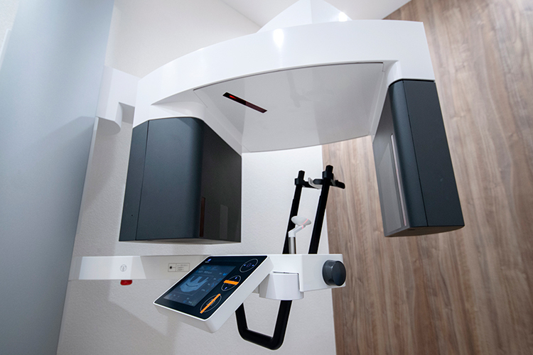 センター北駅前歯科 横浜市都筑区 歯科用CTを導入し、精密な治療につなげている