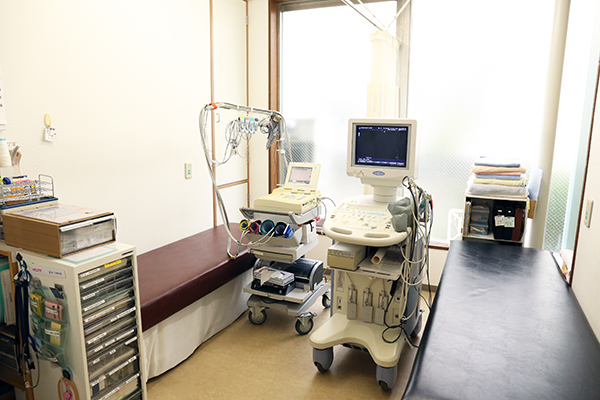 学園ハートクリニック 町田市 超音波検査器のほか、ホルター心電図などをそろえる