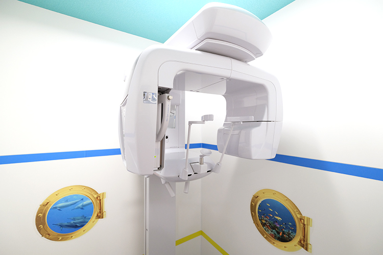 センター北あだち歯科 横浜市都筑区 レントゲン室は船の中をほうふつとさせる